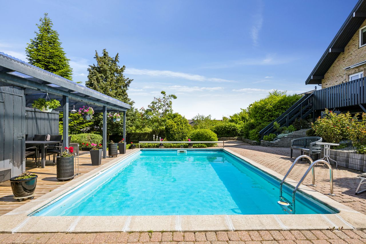 Ejendomsbillede 3 af 38