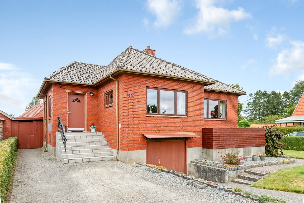 Ejendomsbillede 2 af 28