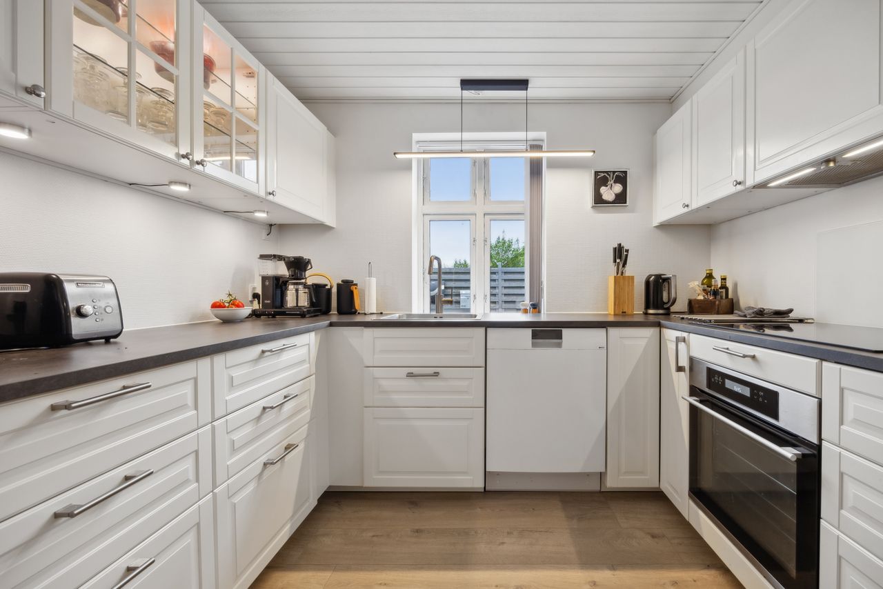 Ejendomsbillede 2 af 33