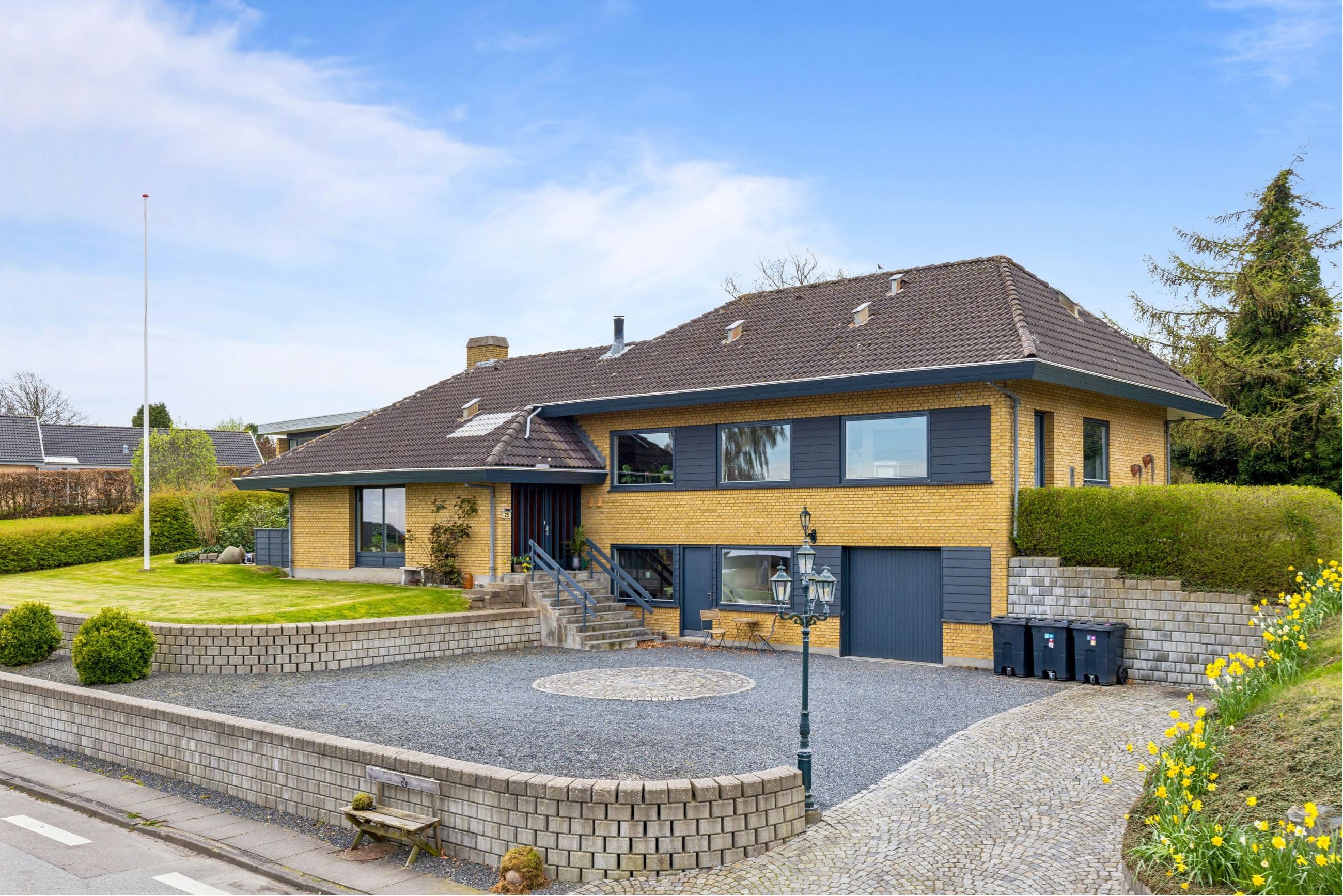 Dybbølsten 25,  Villa