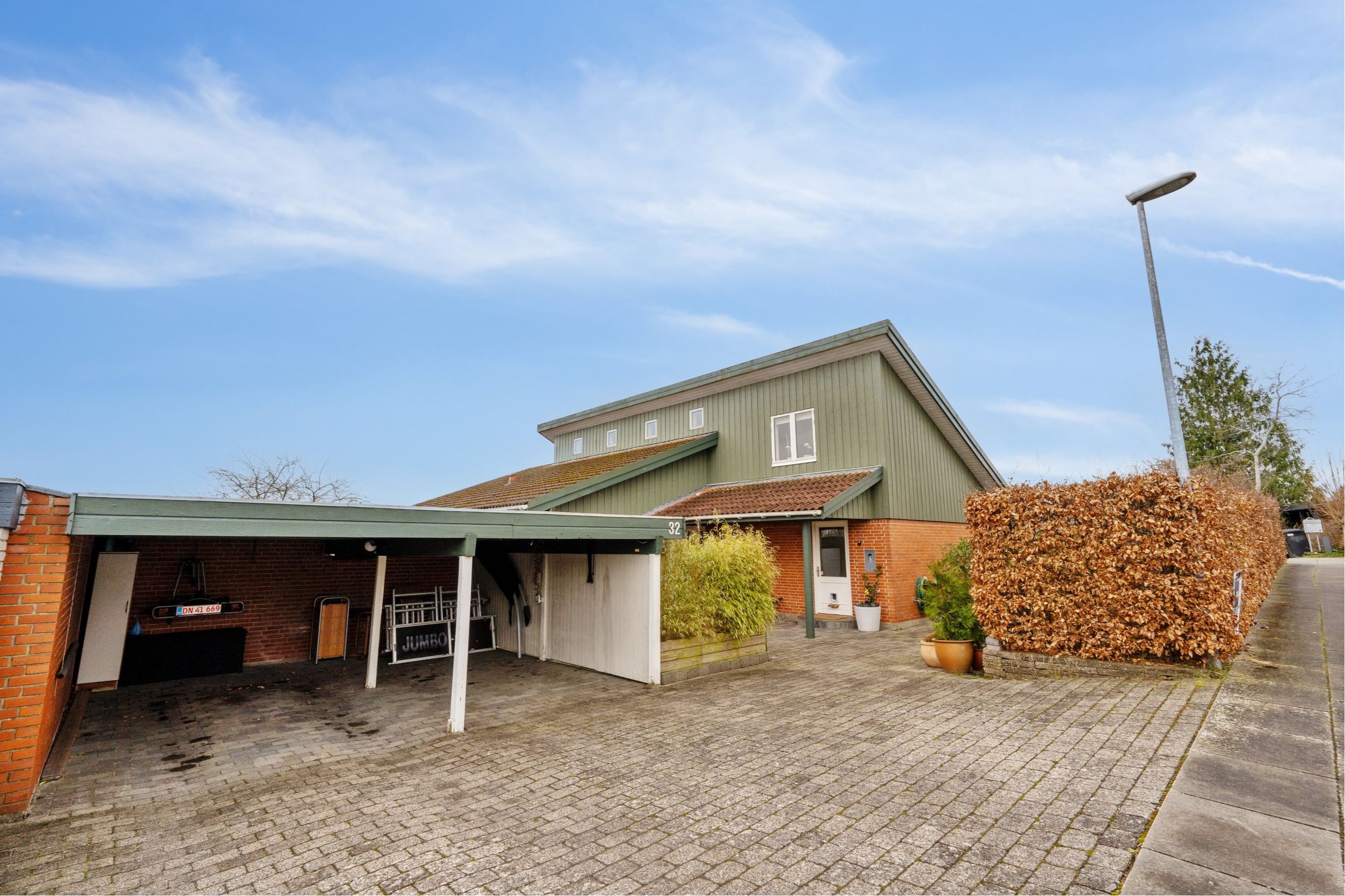 Ladelundsvej 32,  Villa