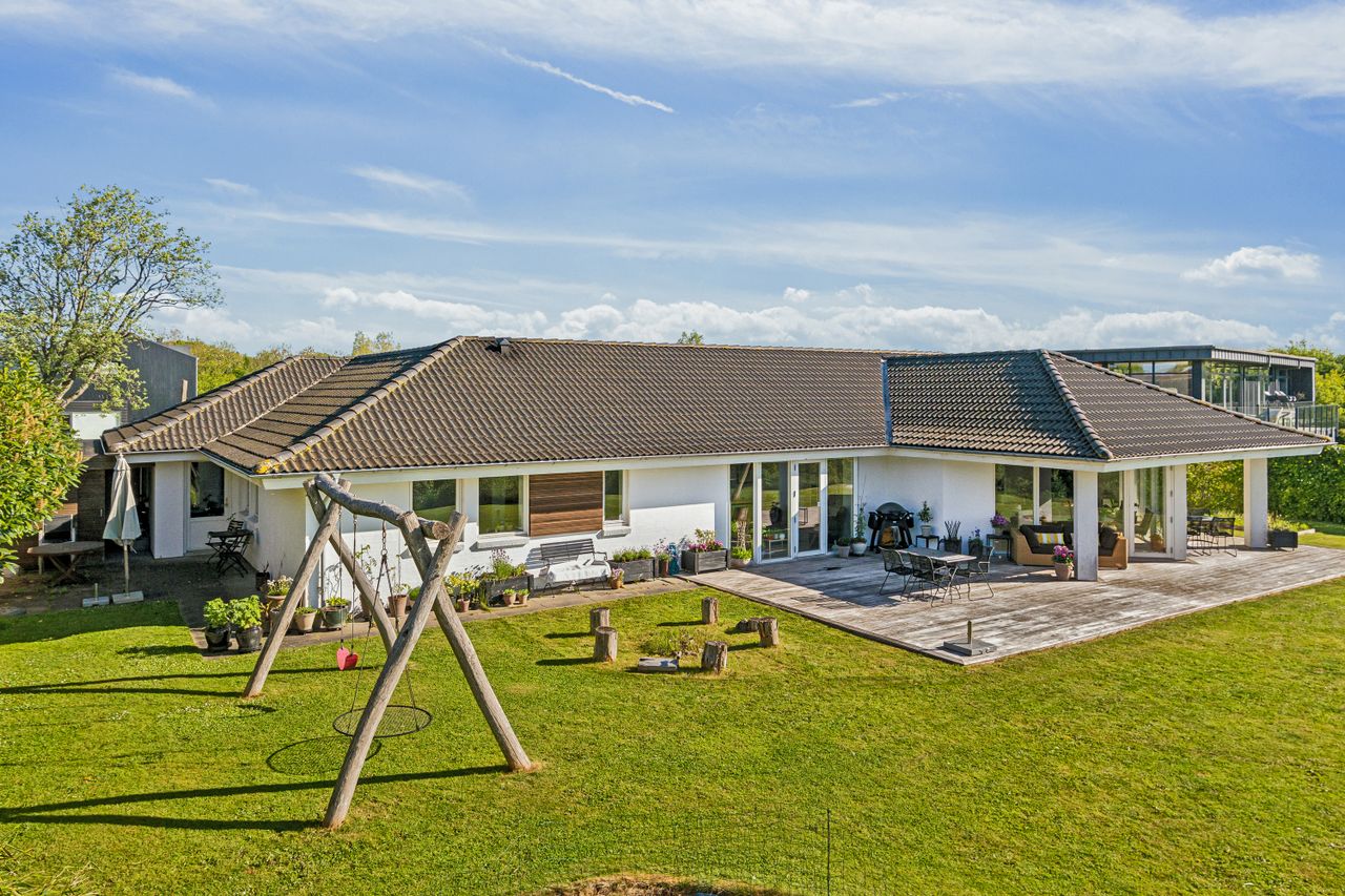 Ejendomsbillede 2 af 29