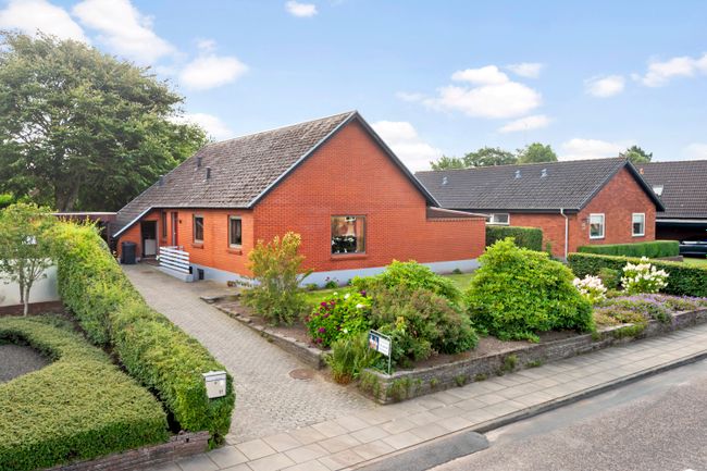 Stellas Alle 17,  Villa