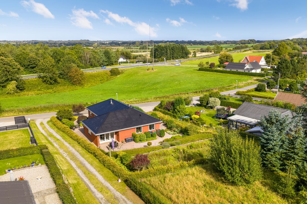 Ejendomsbillede 2 af 39