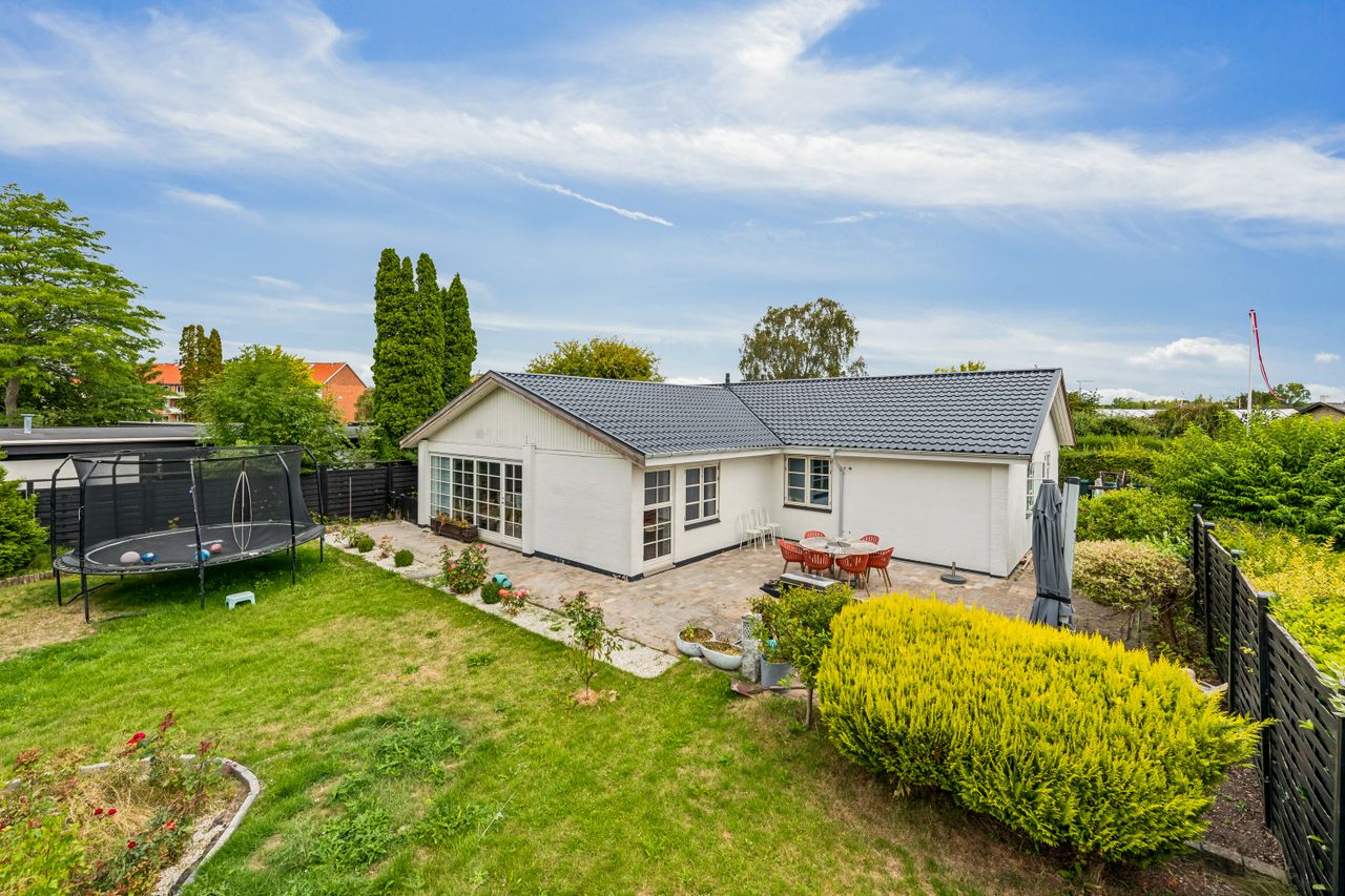 Ejendomsbillede 3 af 27