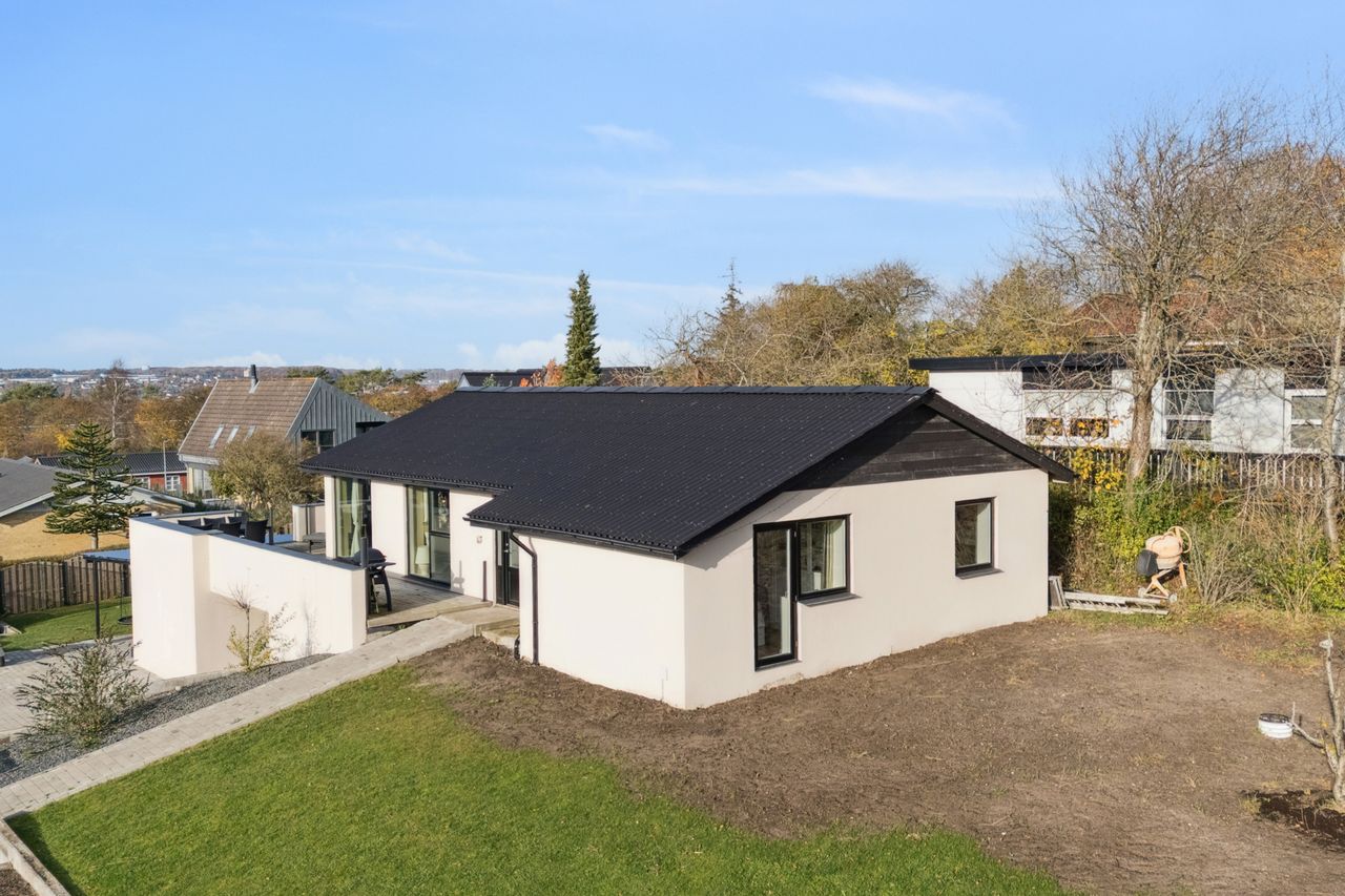 Ejendomsbillede 2 af 29