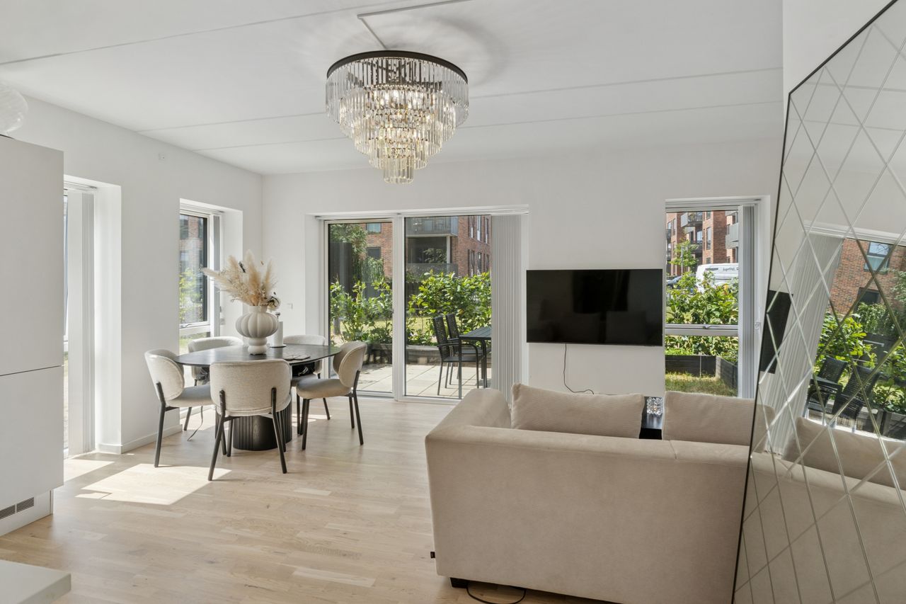 Ejendomsbillede 2 af 16