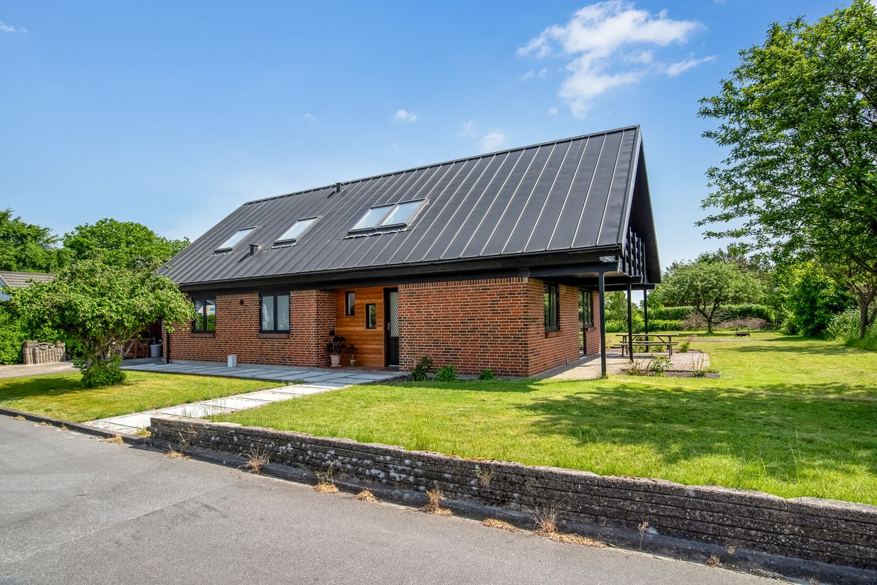 Ejendomsbillede 2 af 45