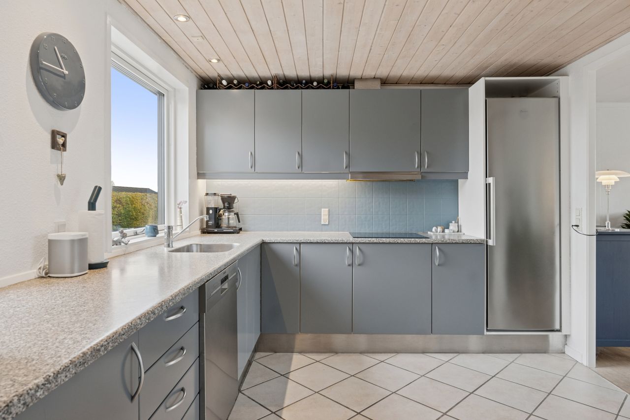 Ejendomsbillede 2 af 25