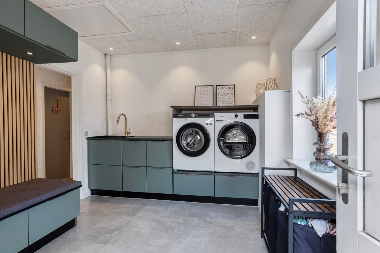 Ejendomsbillede 2 af 24