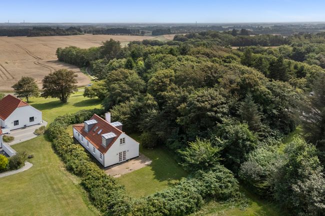 Lyngbakkevej 3,  Villa