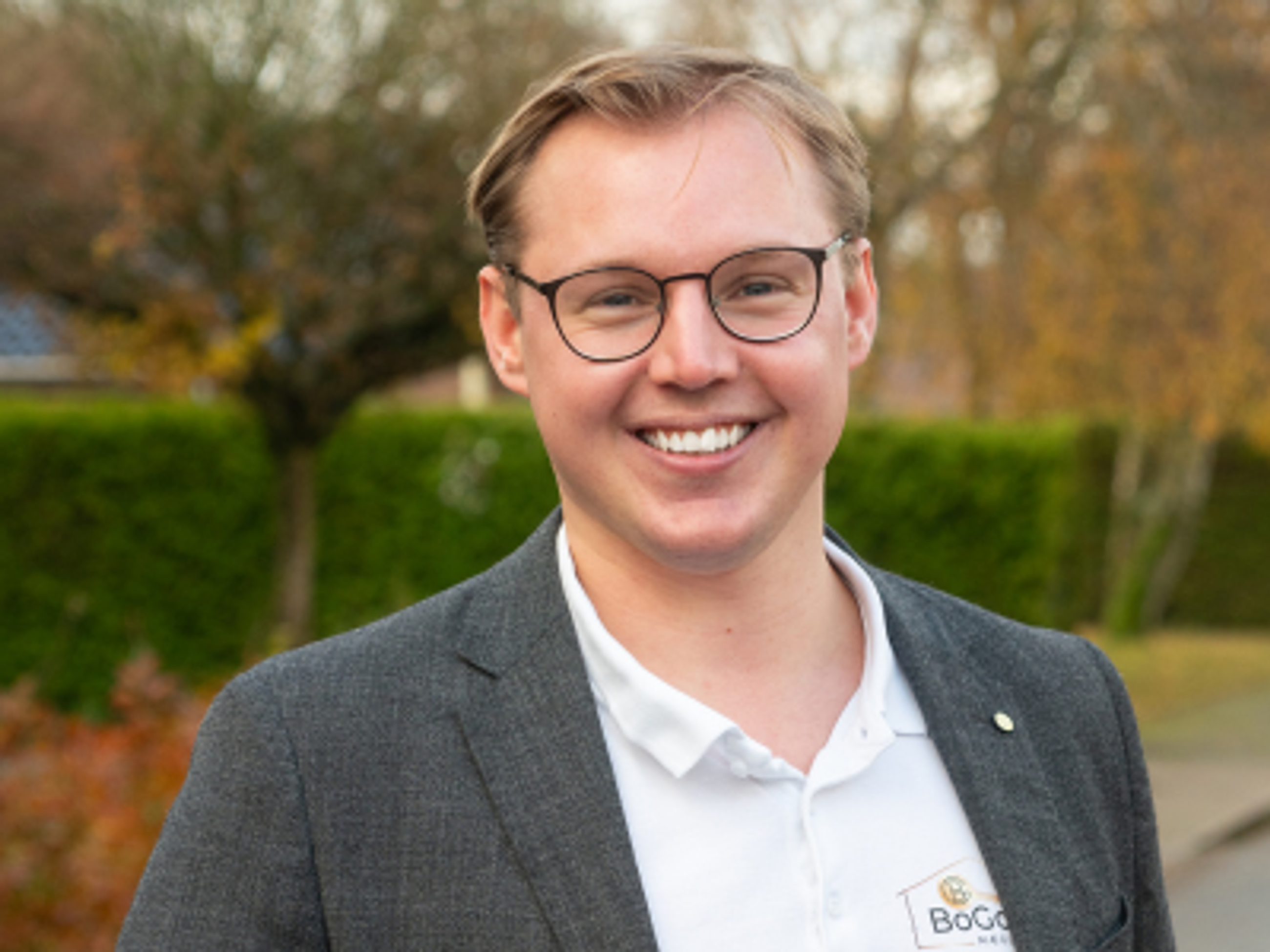 employee image