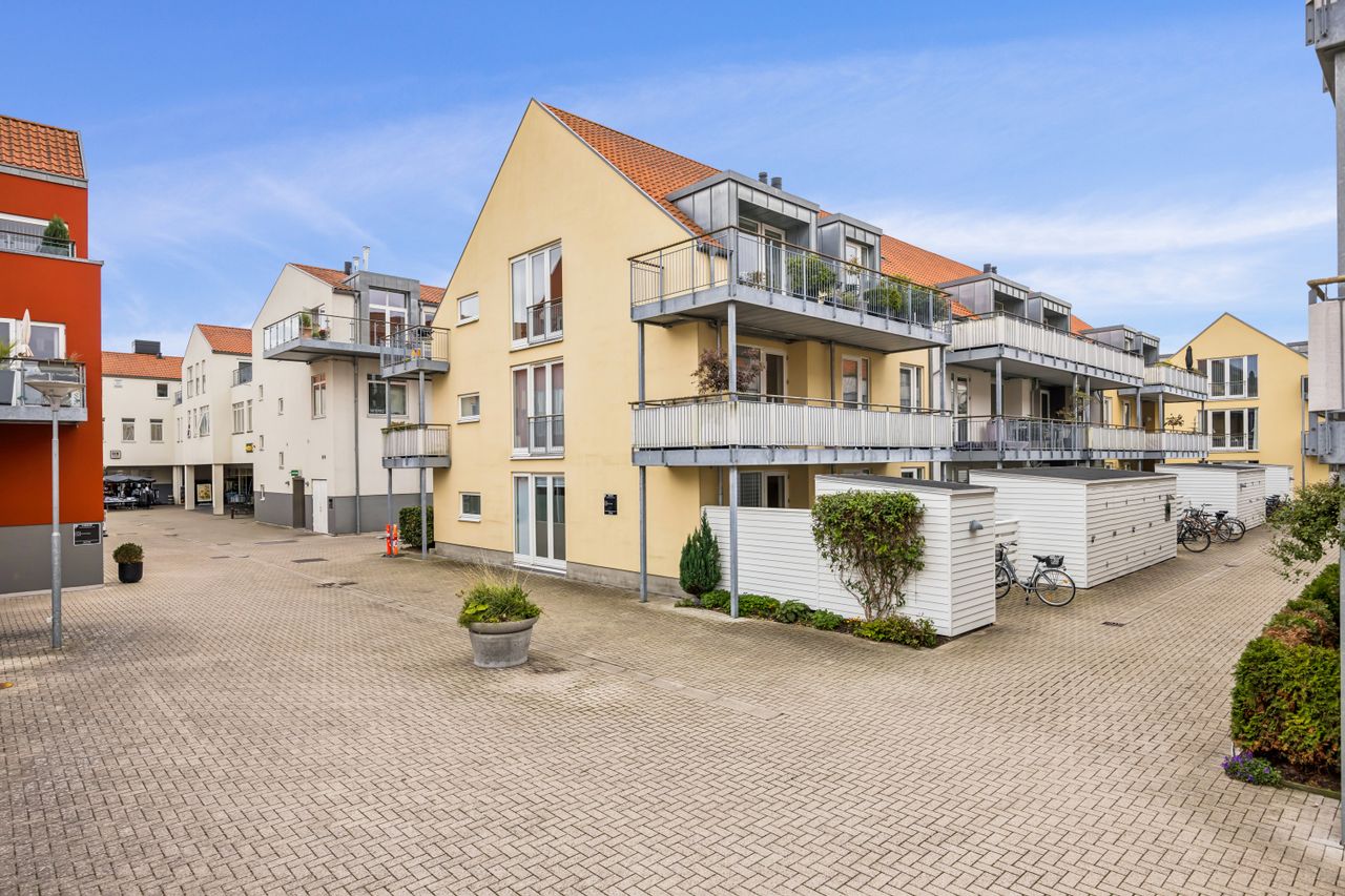 Ejendomsbillede 3 af 24