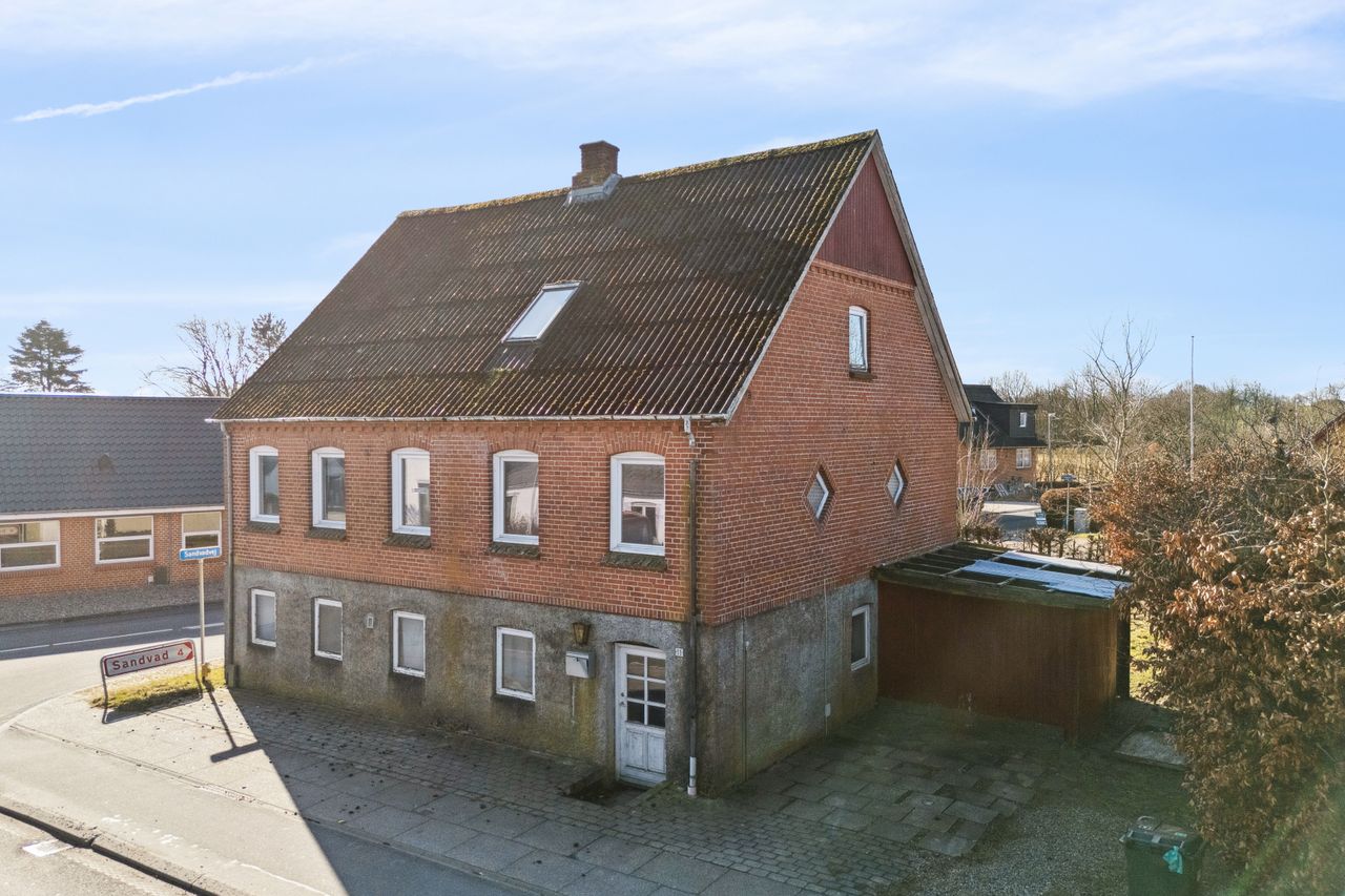 Ejendomsbillede 2 af 23