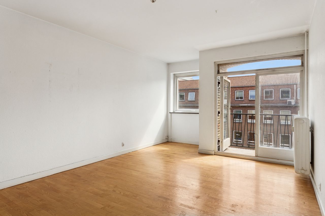 Ejendomsbillede 2 af 15