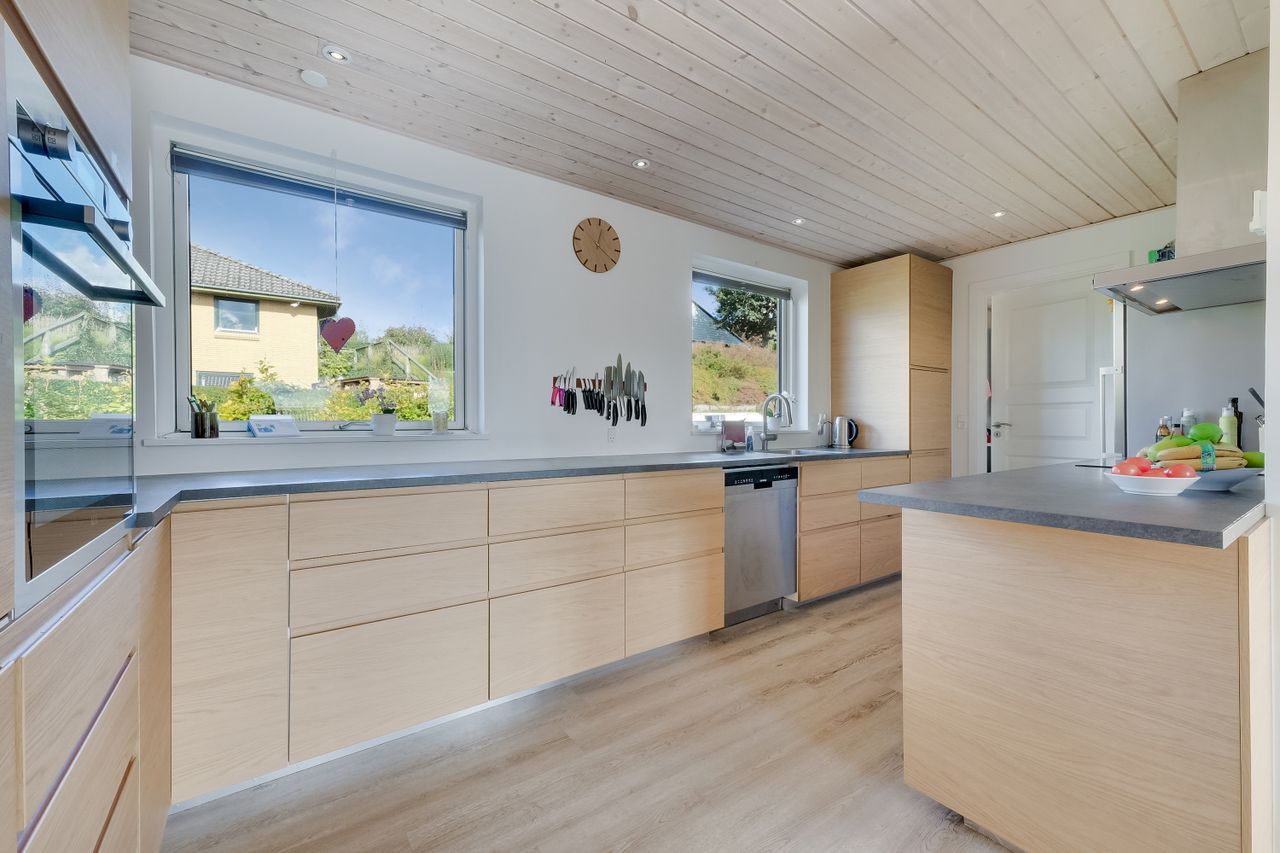 Ejendomsbillede 3 af 32