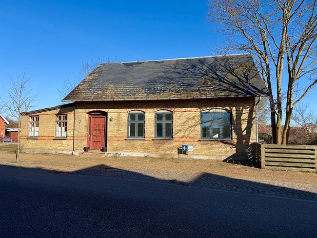 Gl. Egensevej 7,  Mou