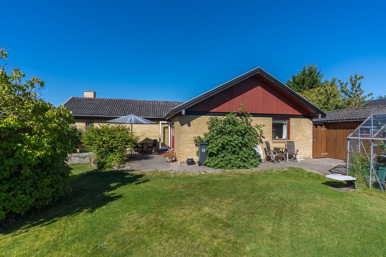 Ejendomsbillede 2 af 25