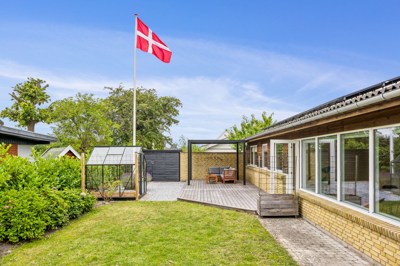 Ejendomsbillede 3 af 27