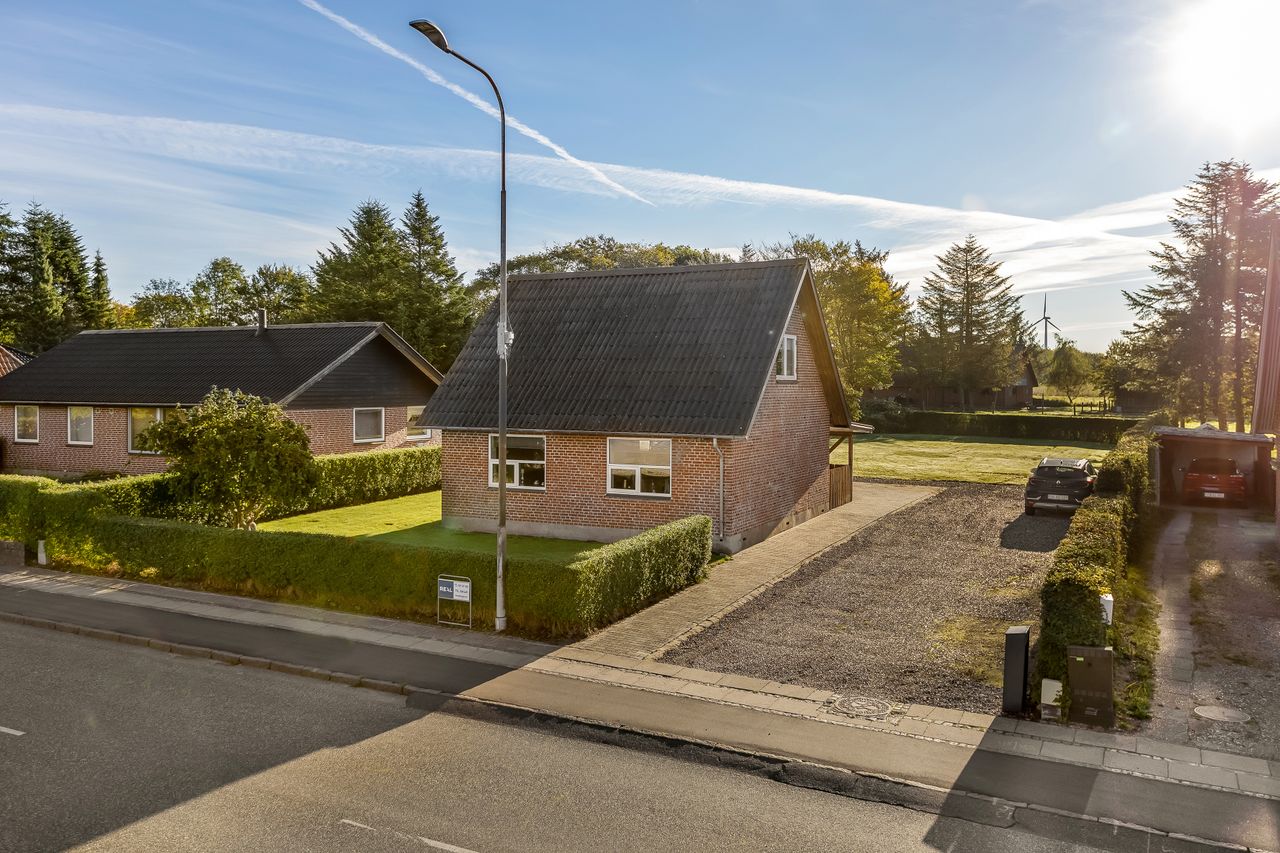 Ejendomsbillede 2 af 21