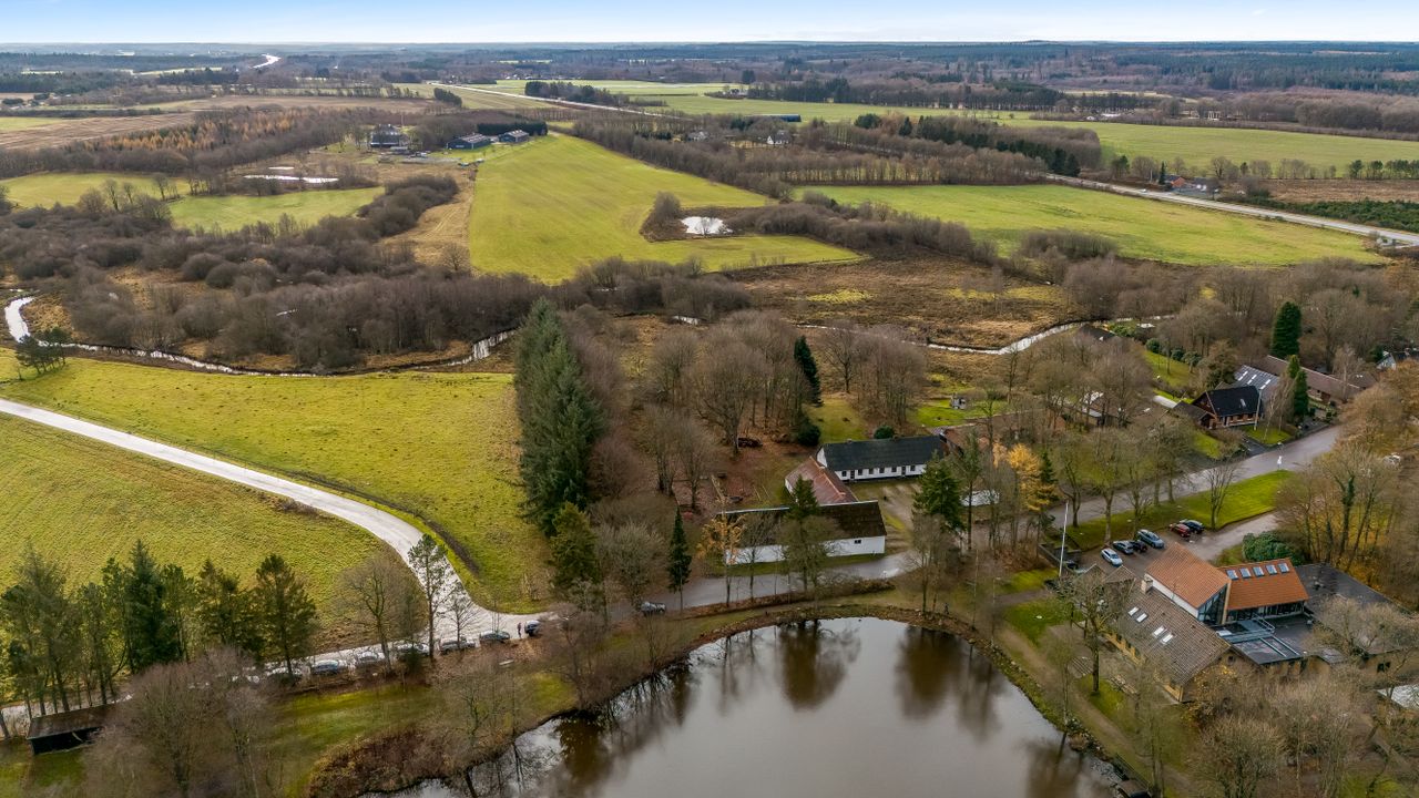 Ejendomsbillede 3 af 60