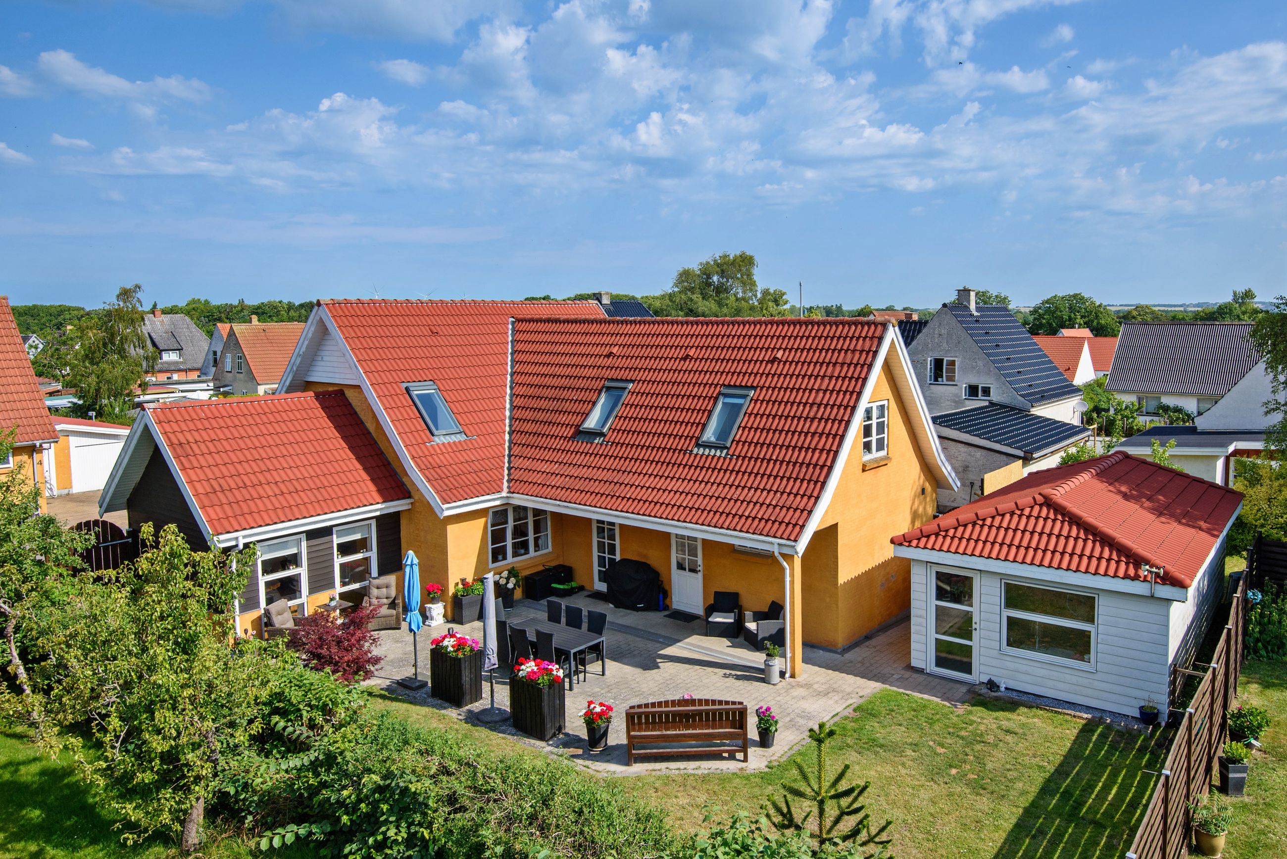 Rødtjørnevej 3,  Villa