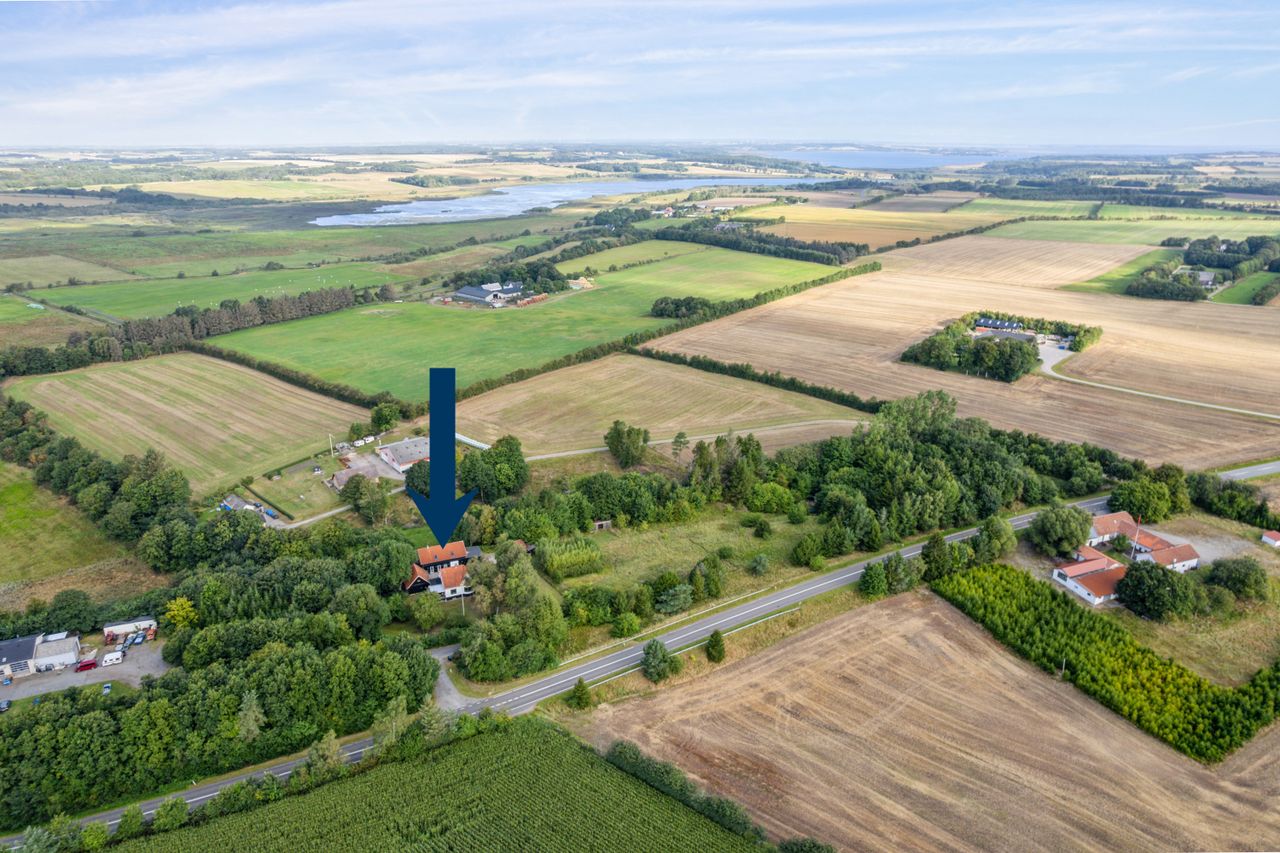 Ejendomsbillede 2 af 41