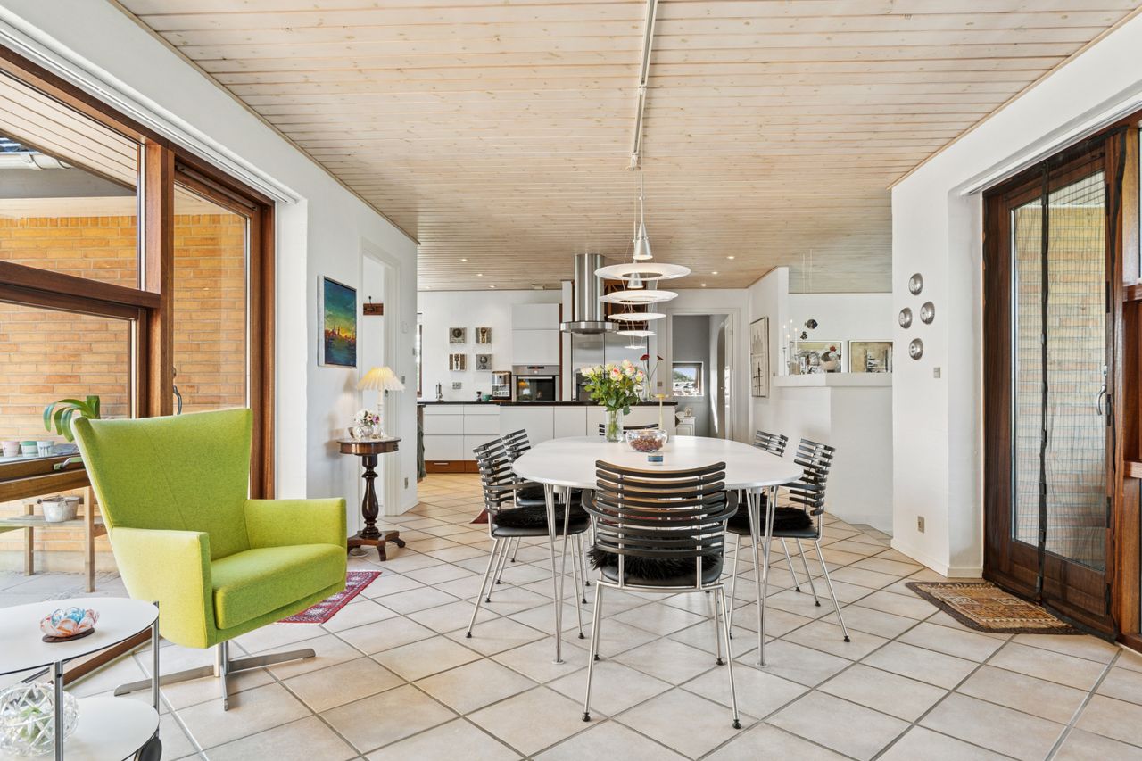 Ejendomsbillede 3 af 23