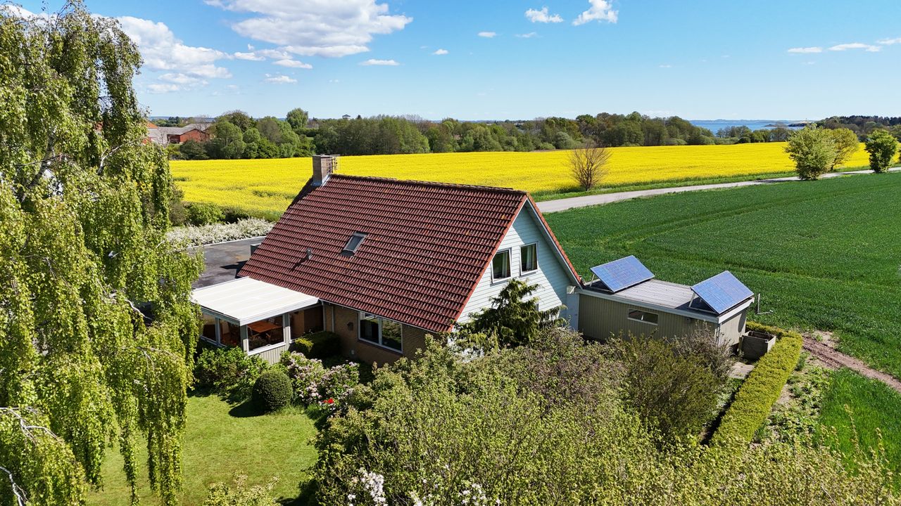 Ejendomsbillede 3 af 19