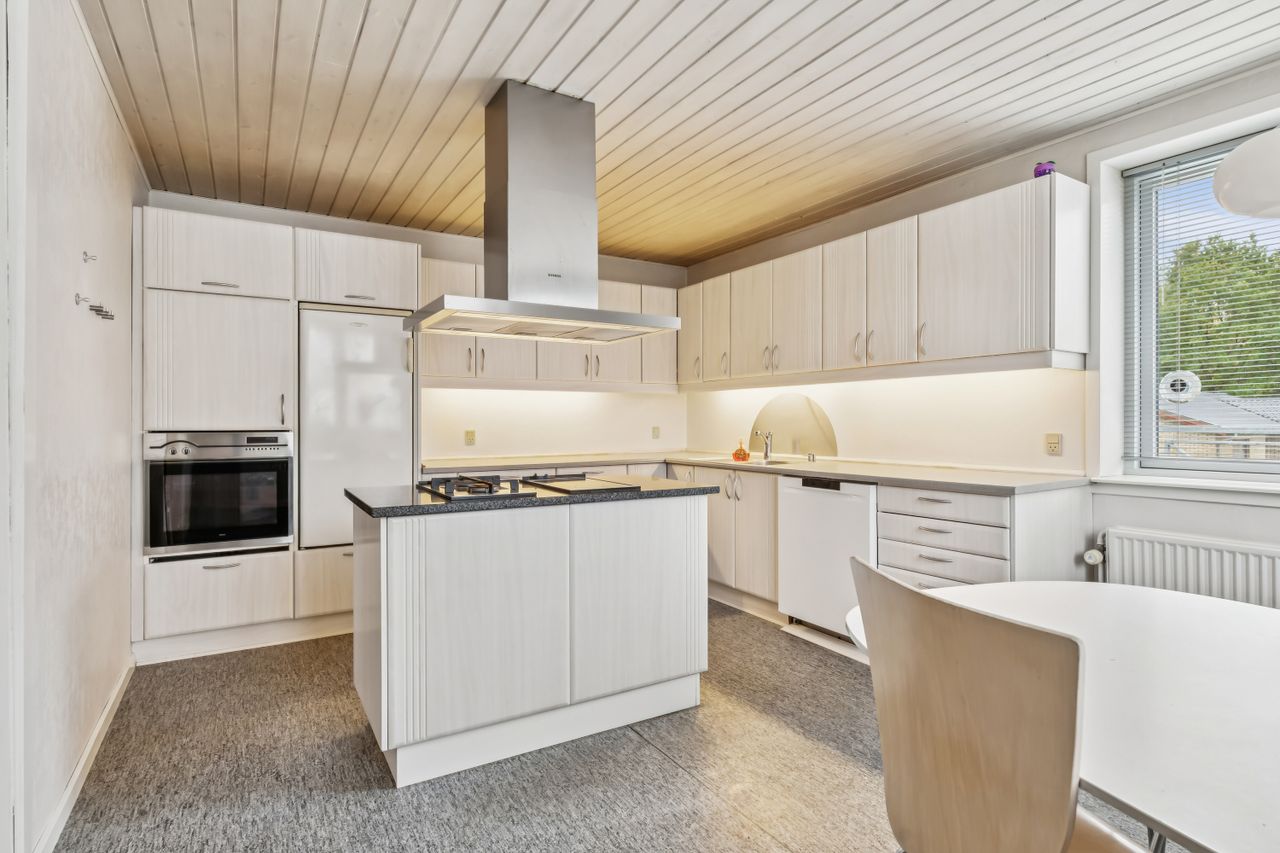 Ejendomsbillede 3 af 27