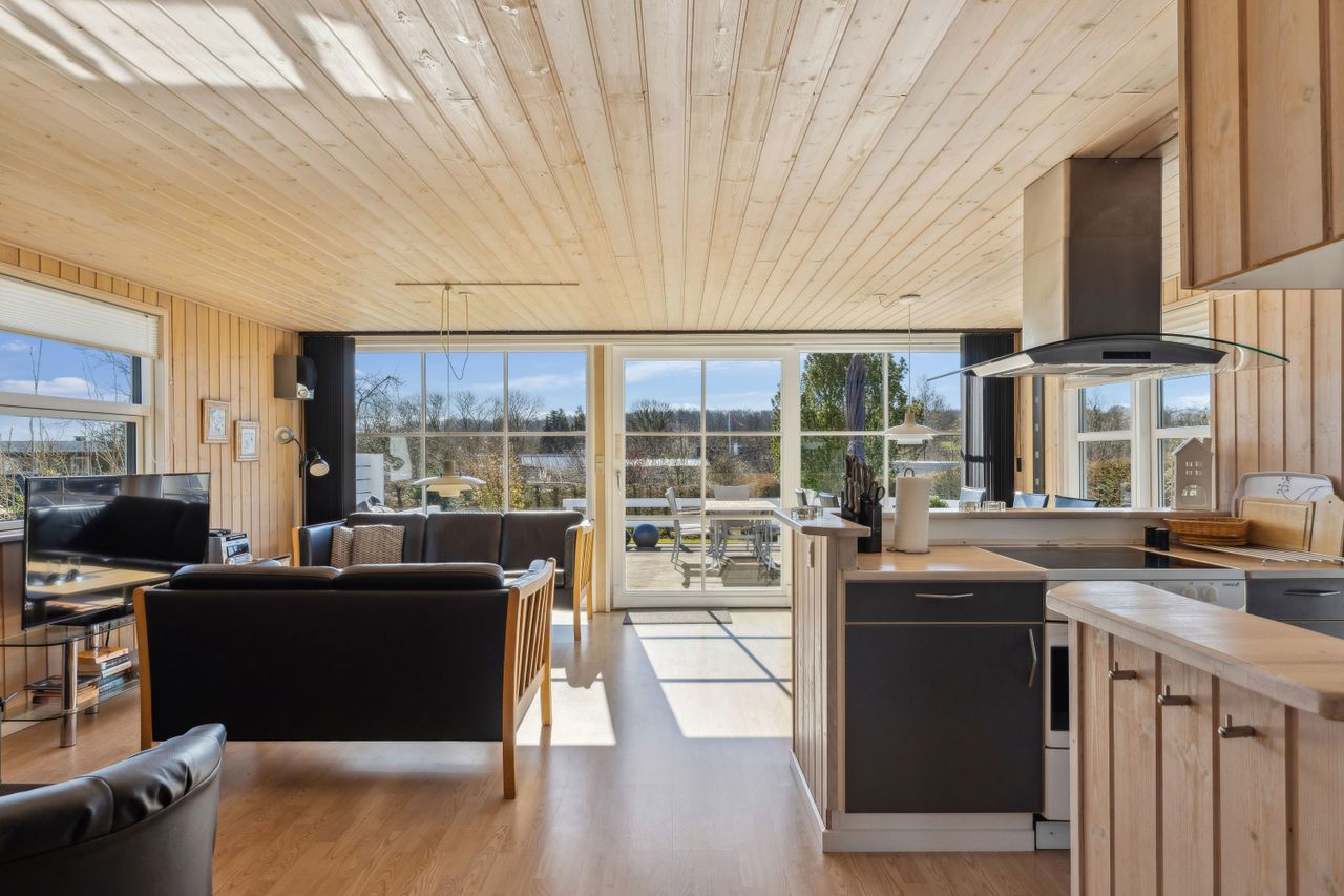 Ejendomsbillede 3 af 22