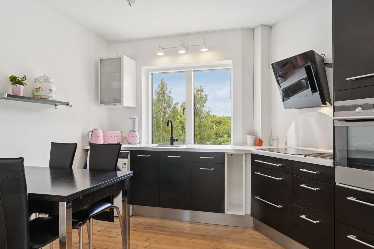 Ejendomsbillede 2 af 16