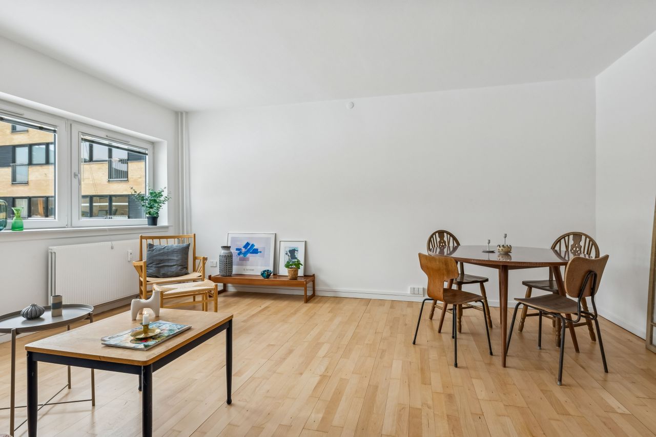 Ejendomsbillede 2 af 12