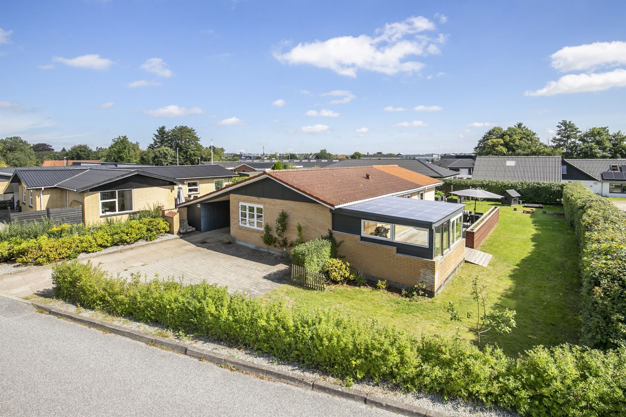 Ejendomsbillede 2 af 23