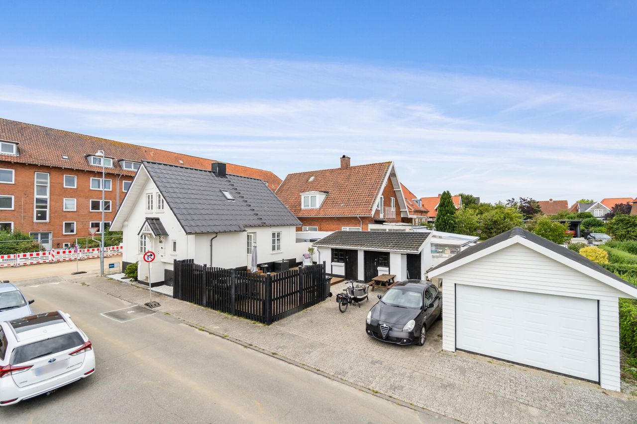 Ejendomsbillede 2 af 23