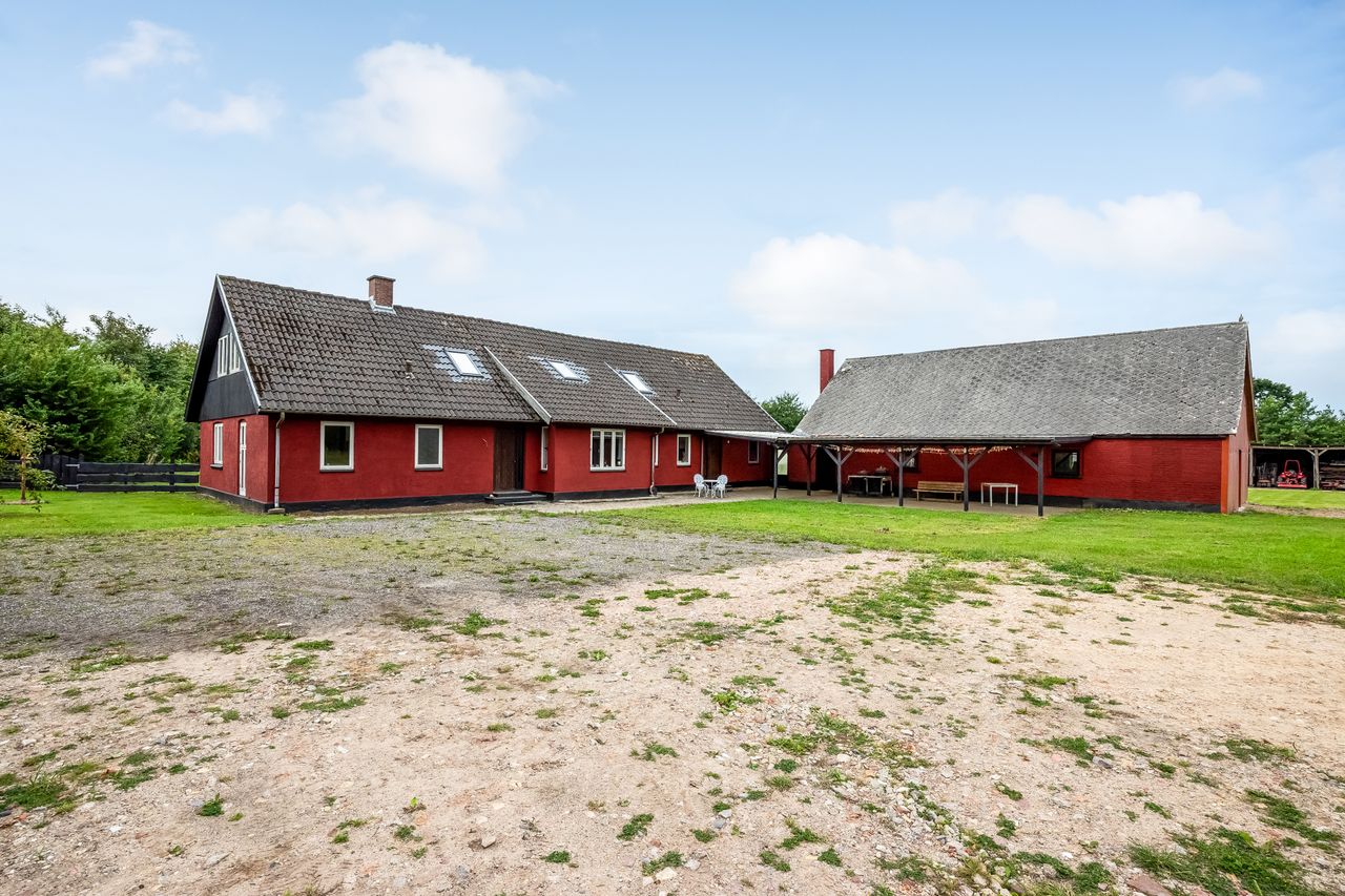 Ejendomsbillede 2 af 31