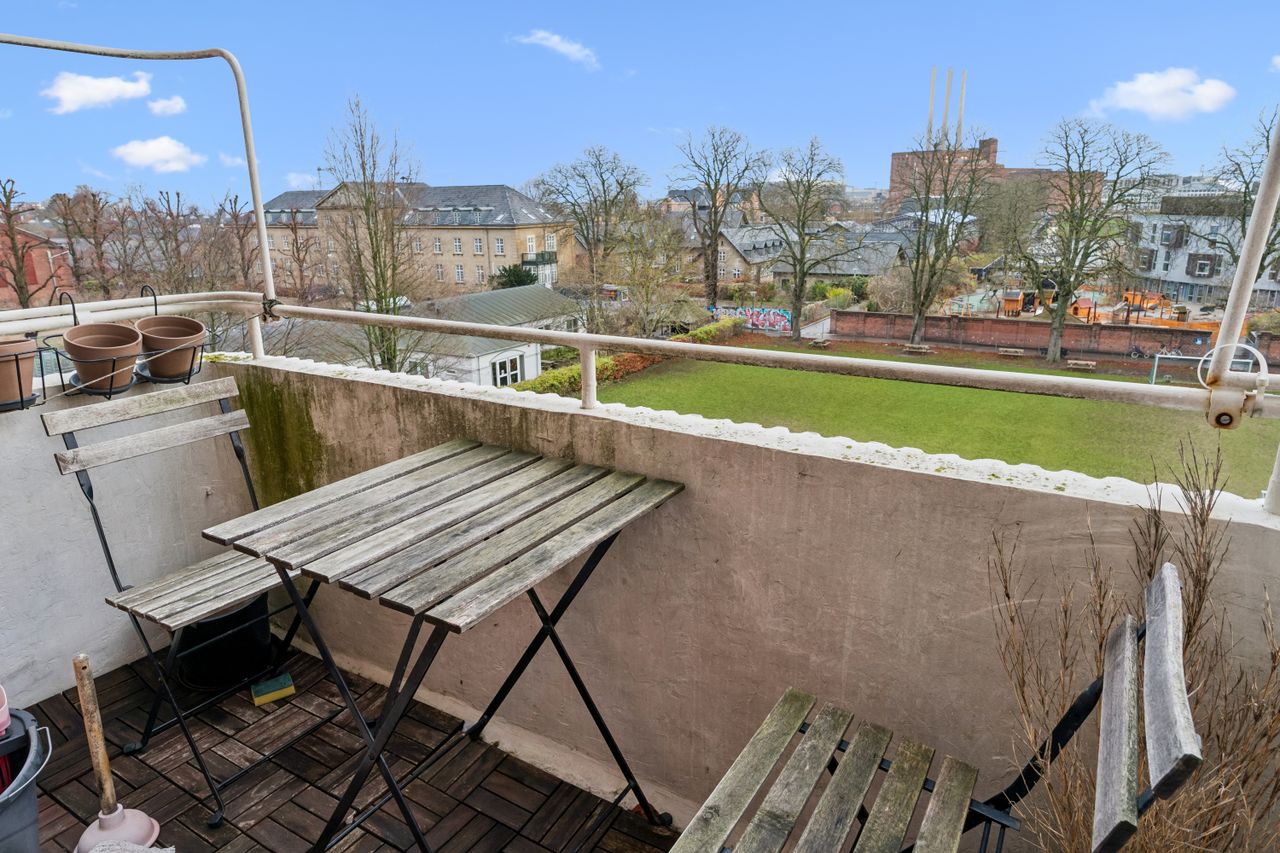 Ejendomsbillede 2 af 16