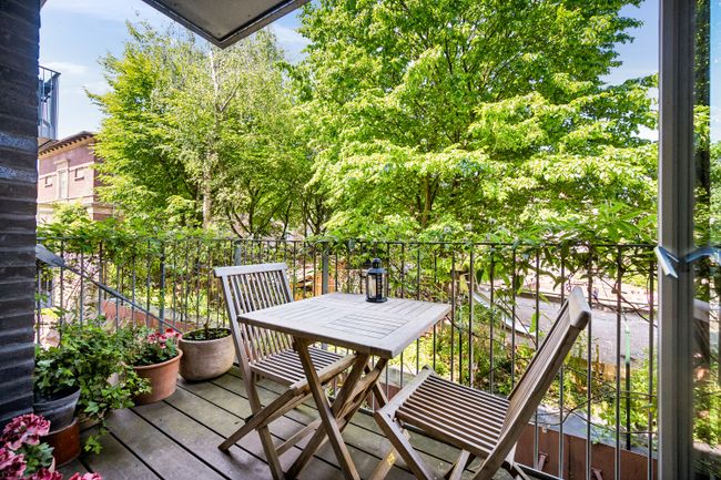 Bag Elefanterne 39, 1. th