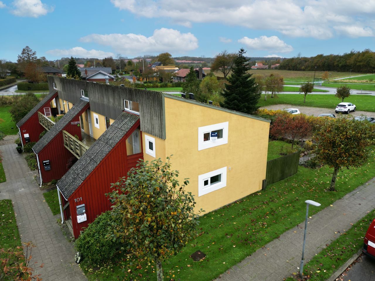 Ejendomsbillede 2 af 11