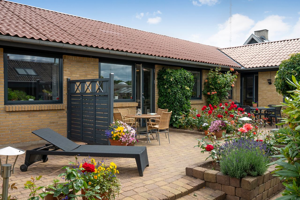 Ejendomsbillede 2 af 27