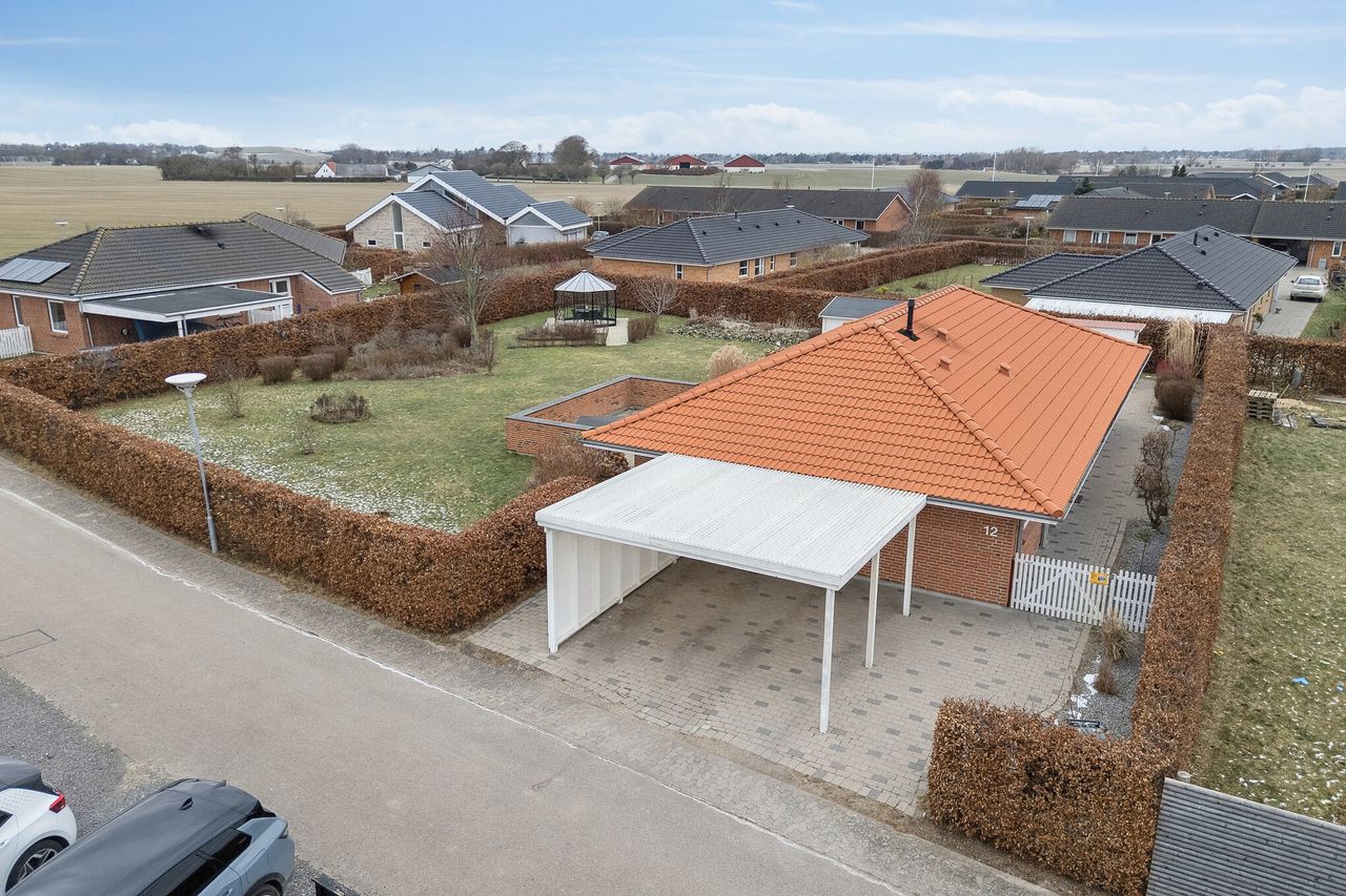 Ejendomsbillede 2 af 32