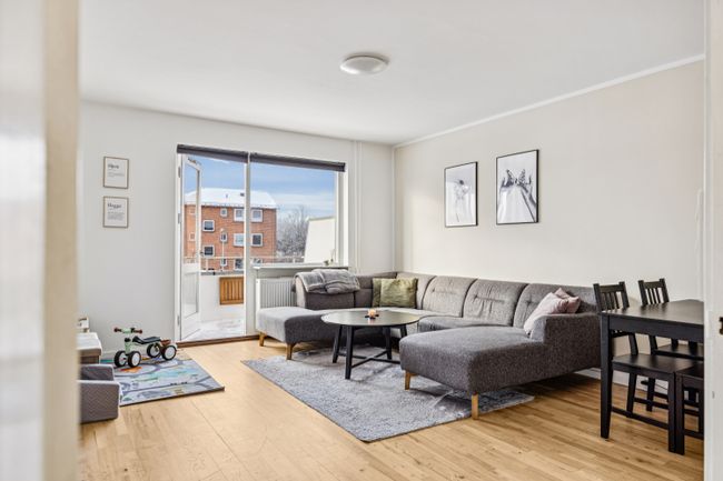 Taastrup Have 47, 1. tv