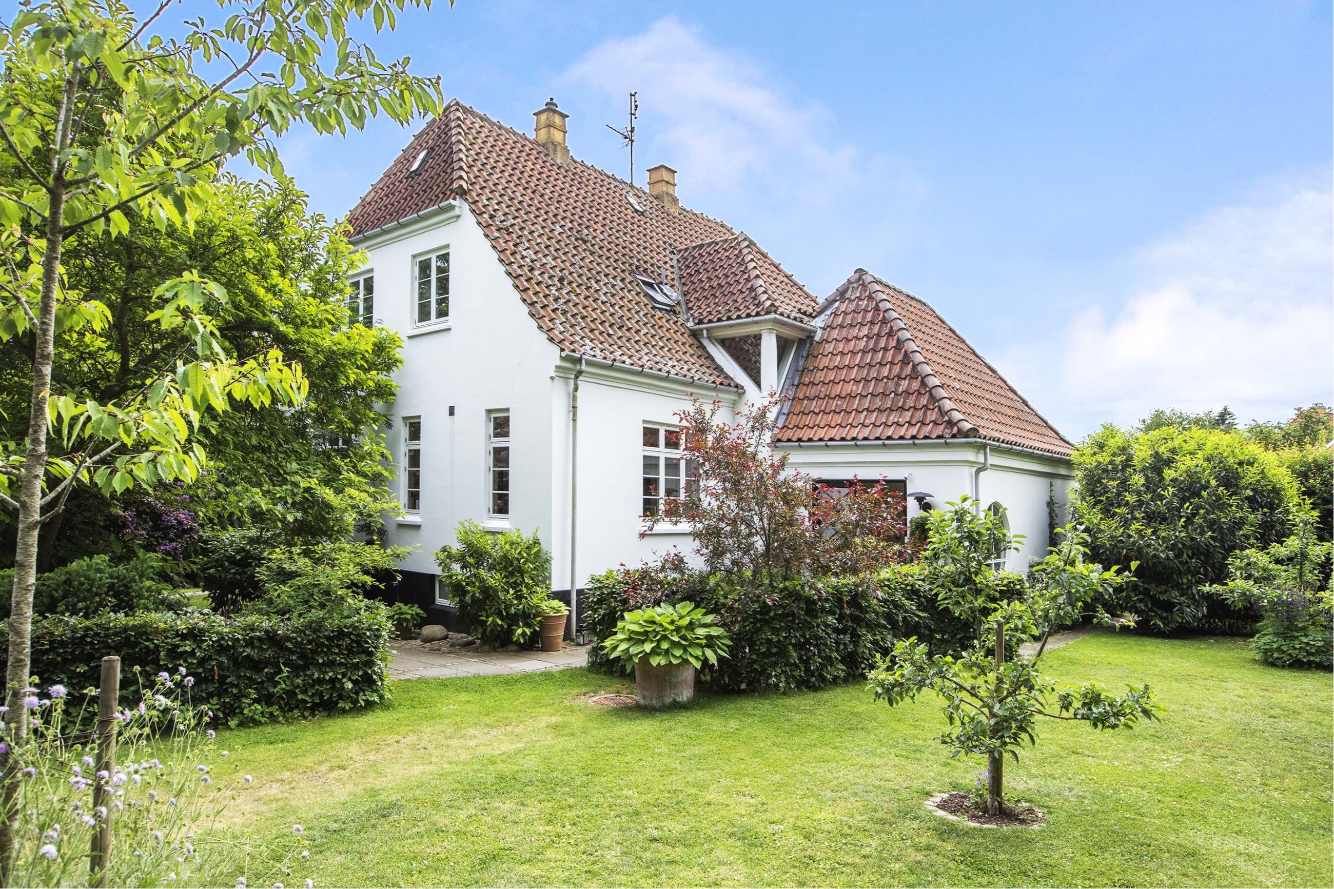 Pile Alle 47, Øverød Villa