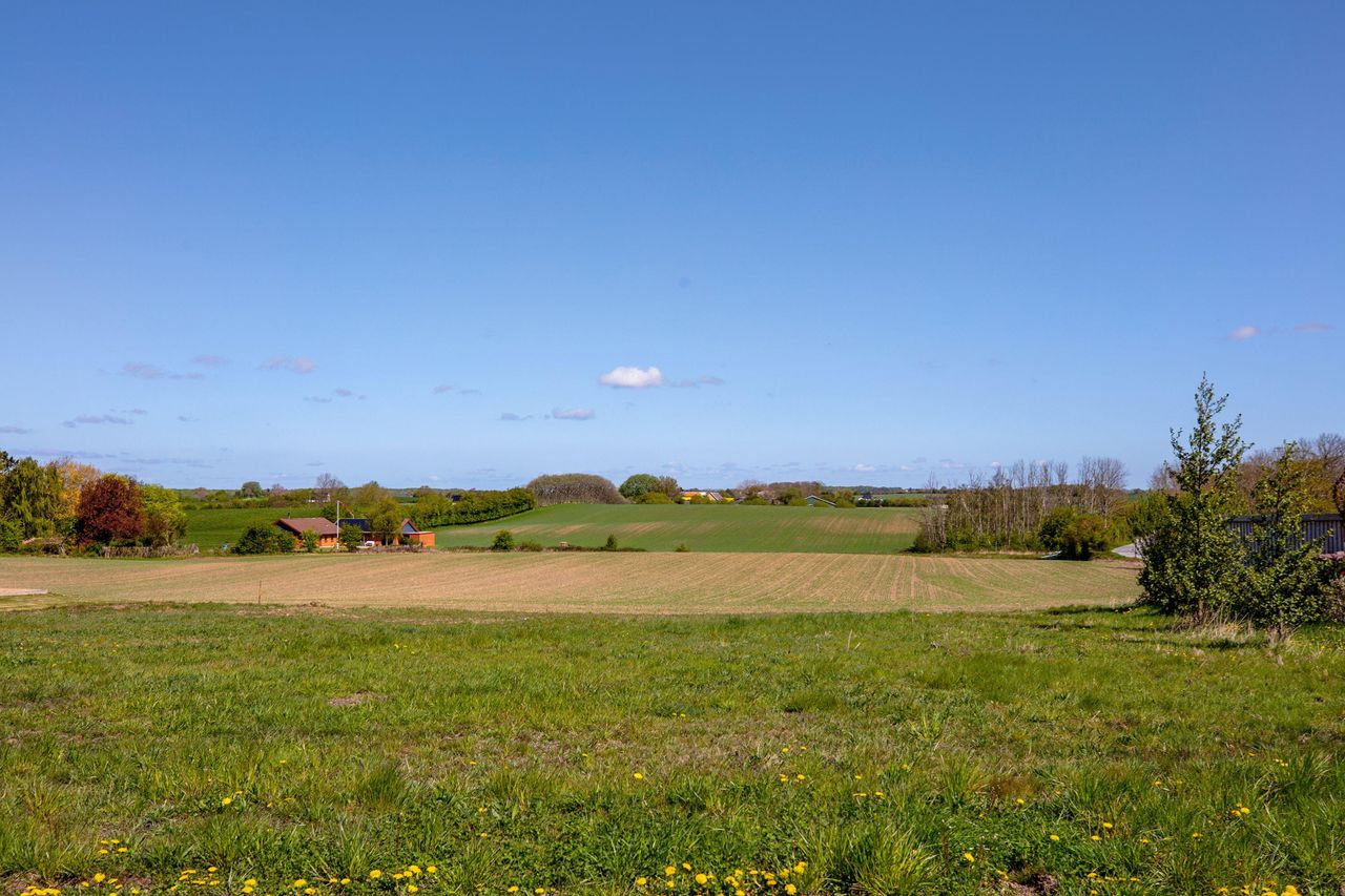 Ejendomsbillede 2 af 9