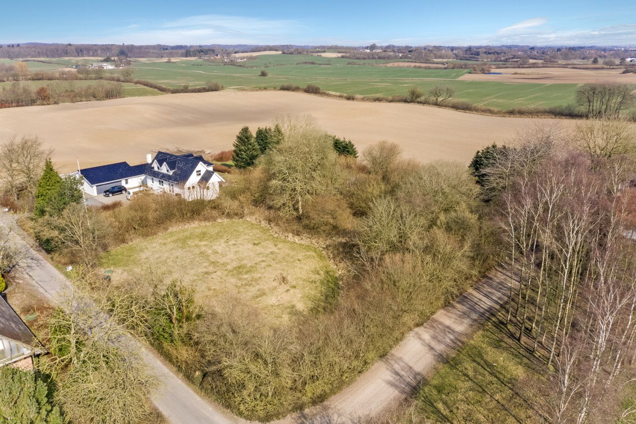 Ejendomsbillede 2 af 10