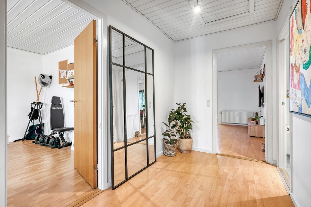 Ejendomsbillede 2 af 25