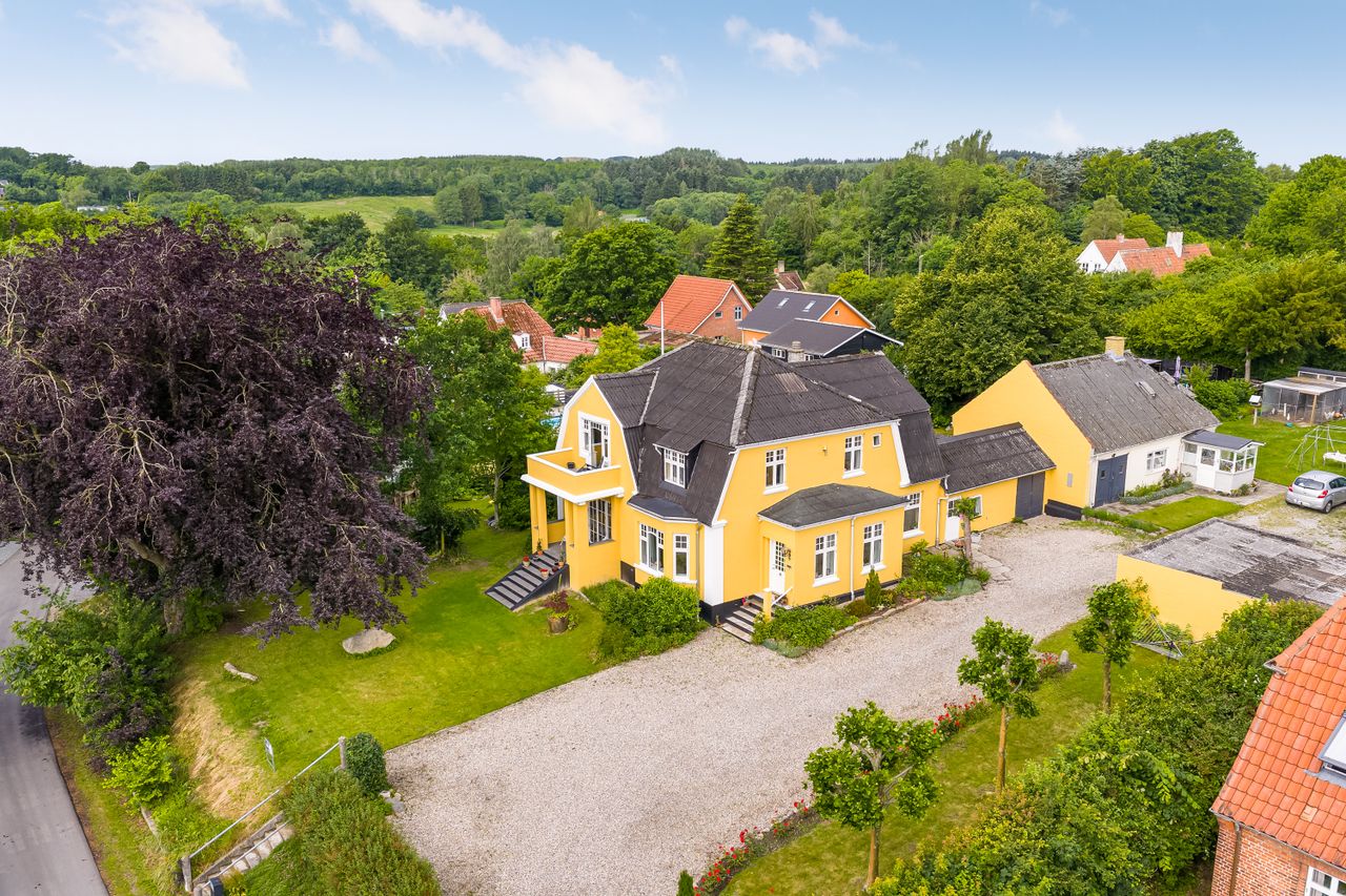Ejendomsbillede 2 af 35