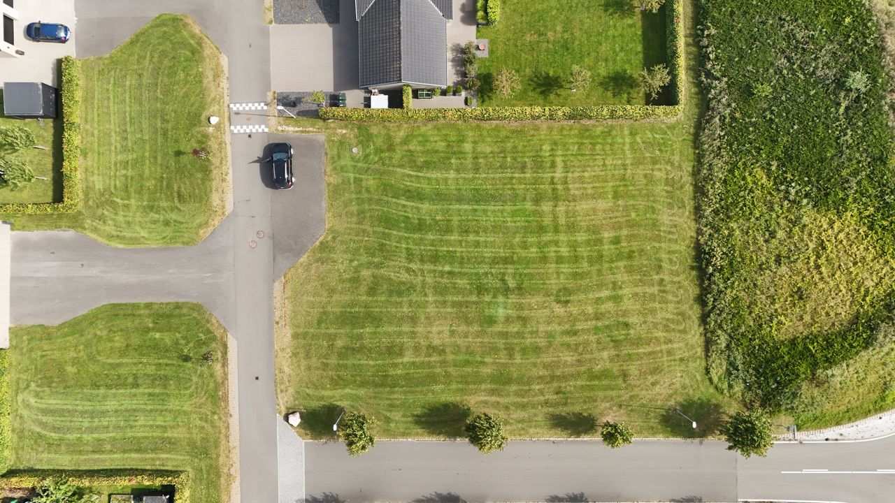 Ejendomsbillede 3 af 9