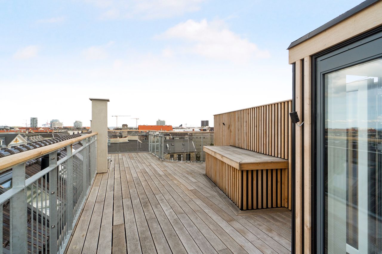 Ejendomsbillede 2 af 24