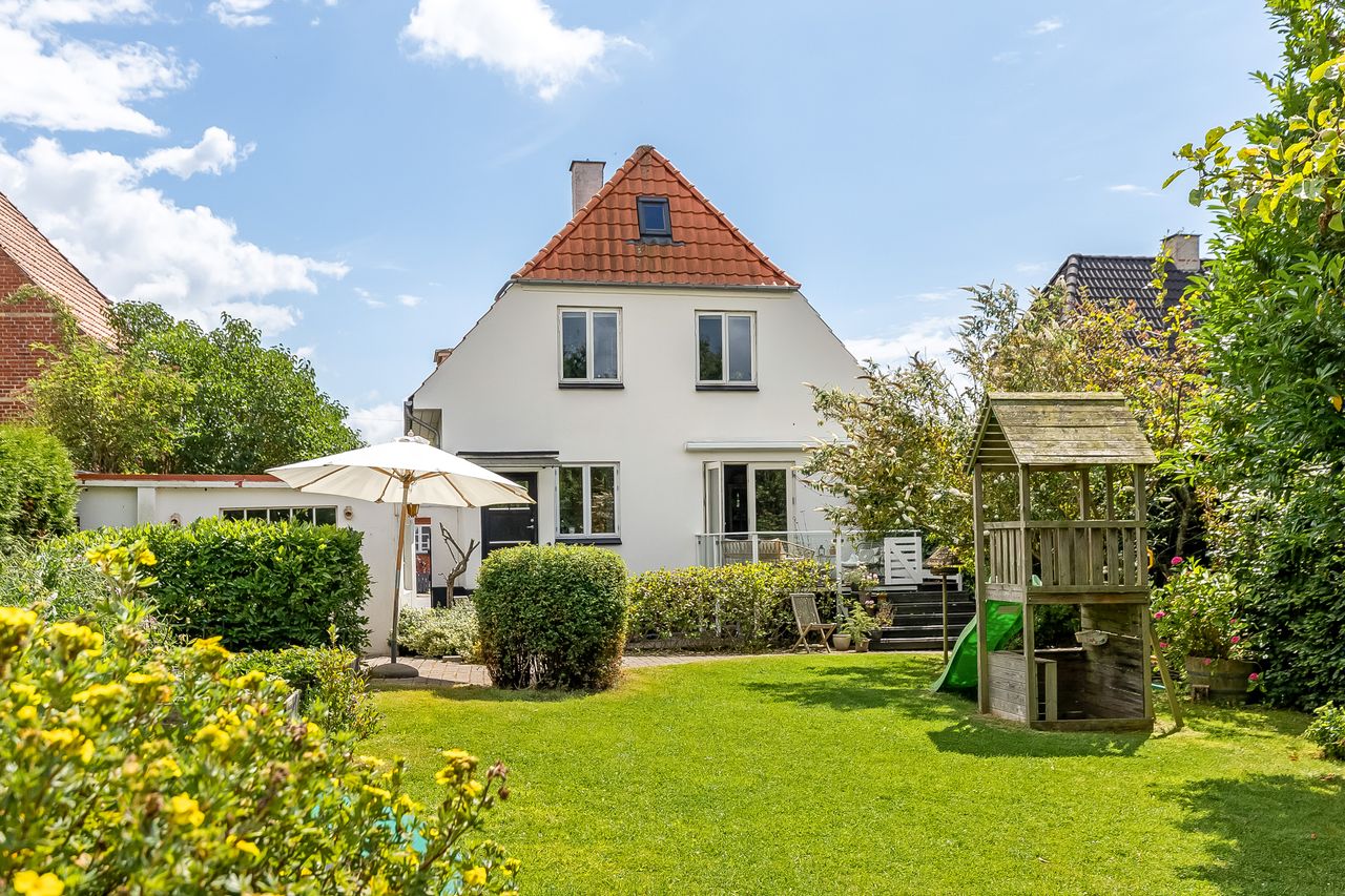 Ejendomsbillede 2 af 27